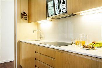 Pillowapartments Rambla Catalunya Hotel 2*