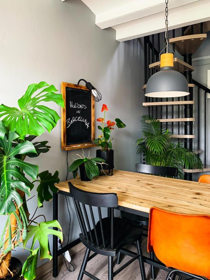 Incredible 2br Penthouse With Urban Rooftop Garden *