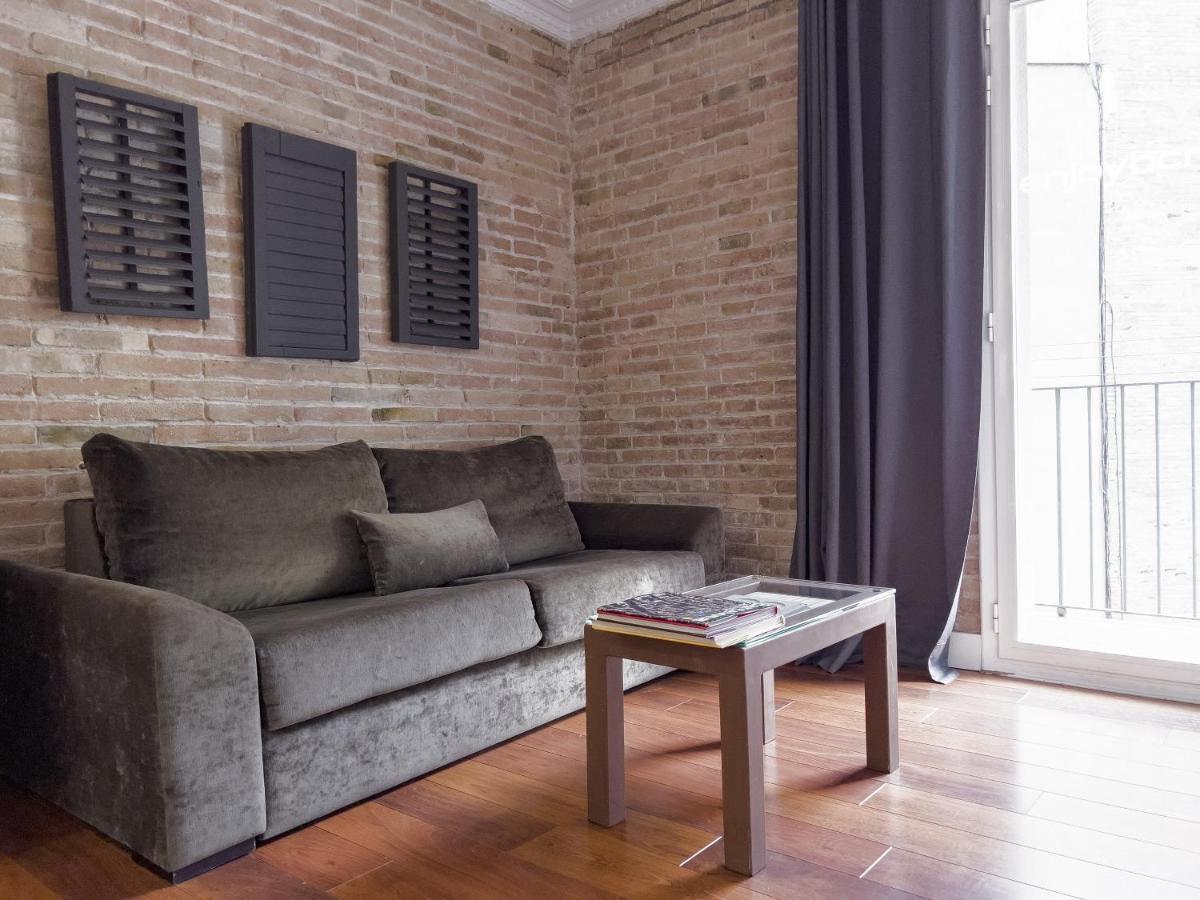 Enjoybcn Gaudi Apartamento *