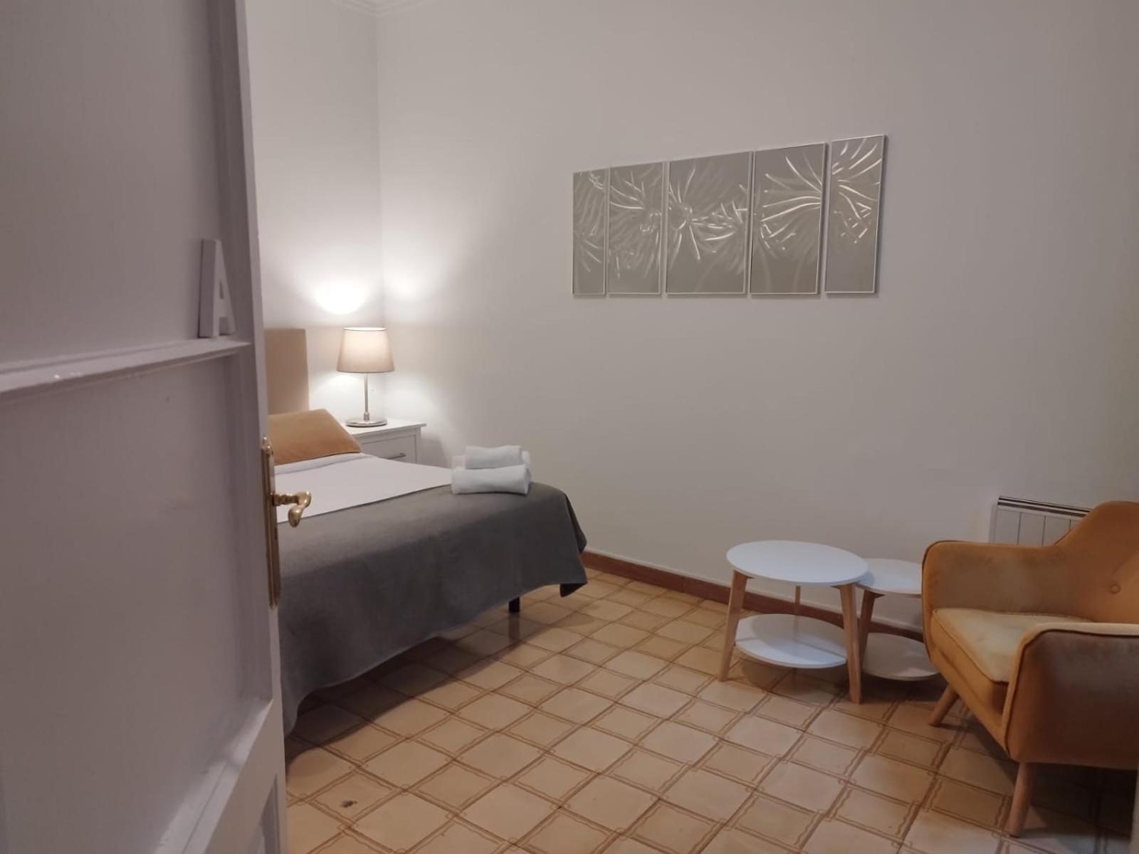 Sunny Bcn Hostal