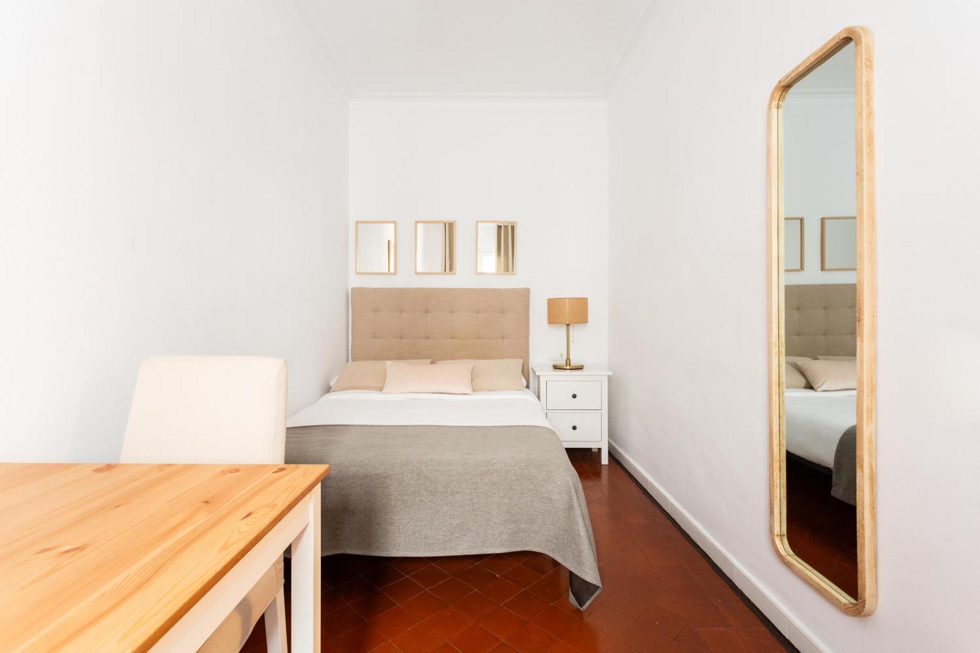 Sunny Bcn Hostal *