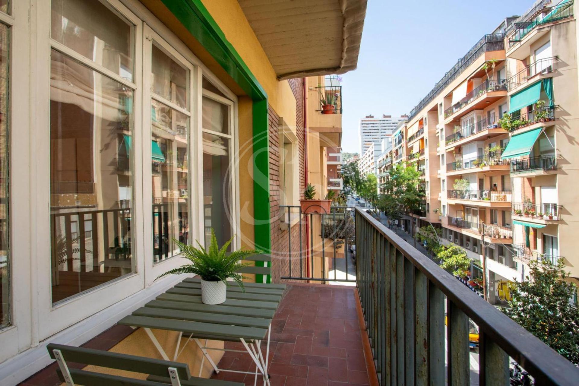 Apartamento Comodo En Gracia *
