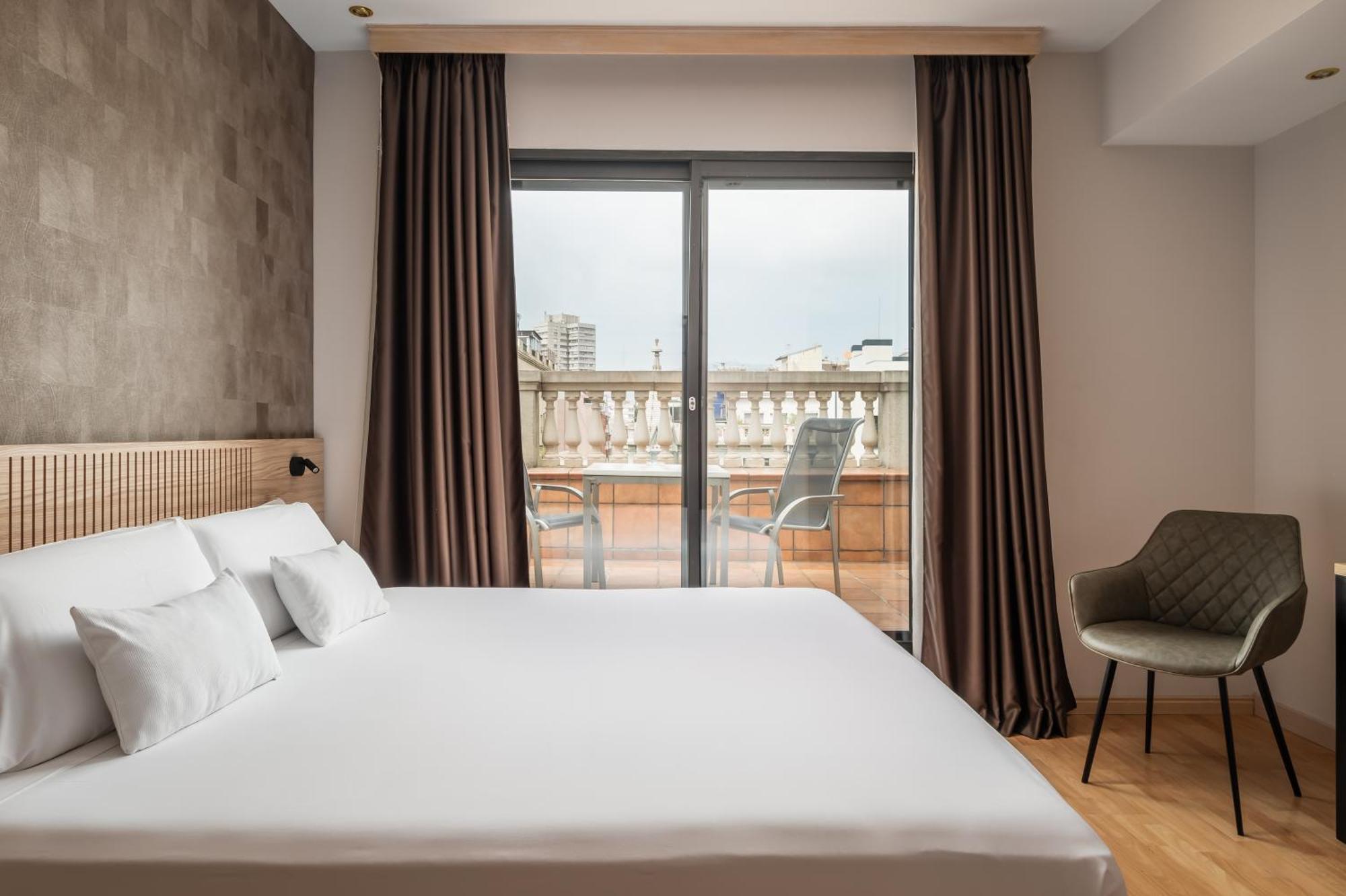 Hotel Petit Palace Eixample 4*