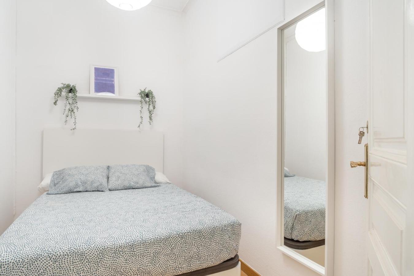 Rosello Private Hostel *