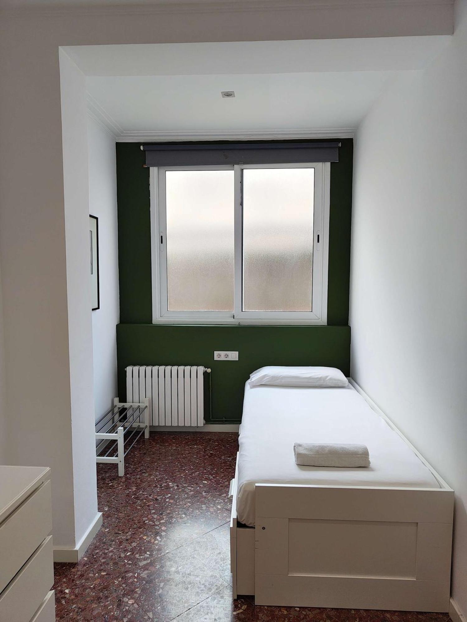 Big For 14 In The Heart Of Eixample Apartamento *