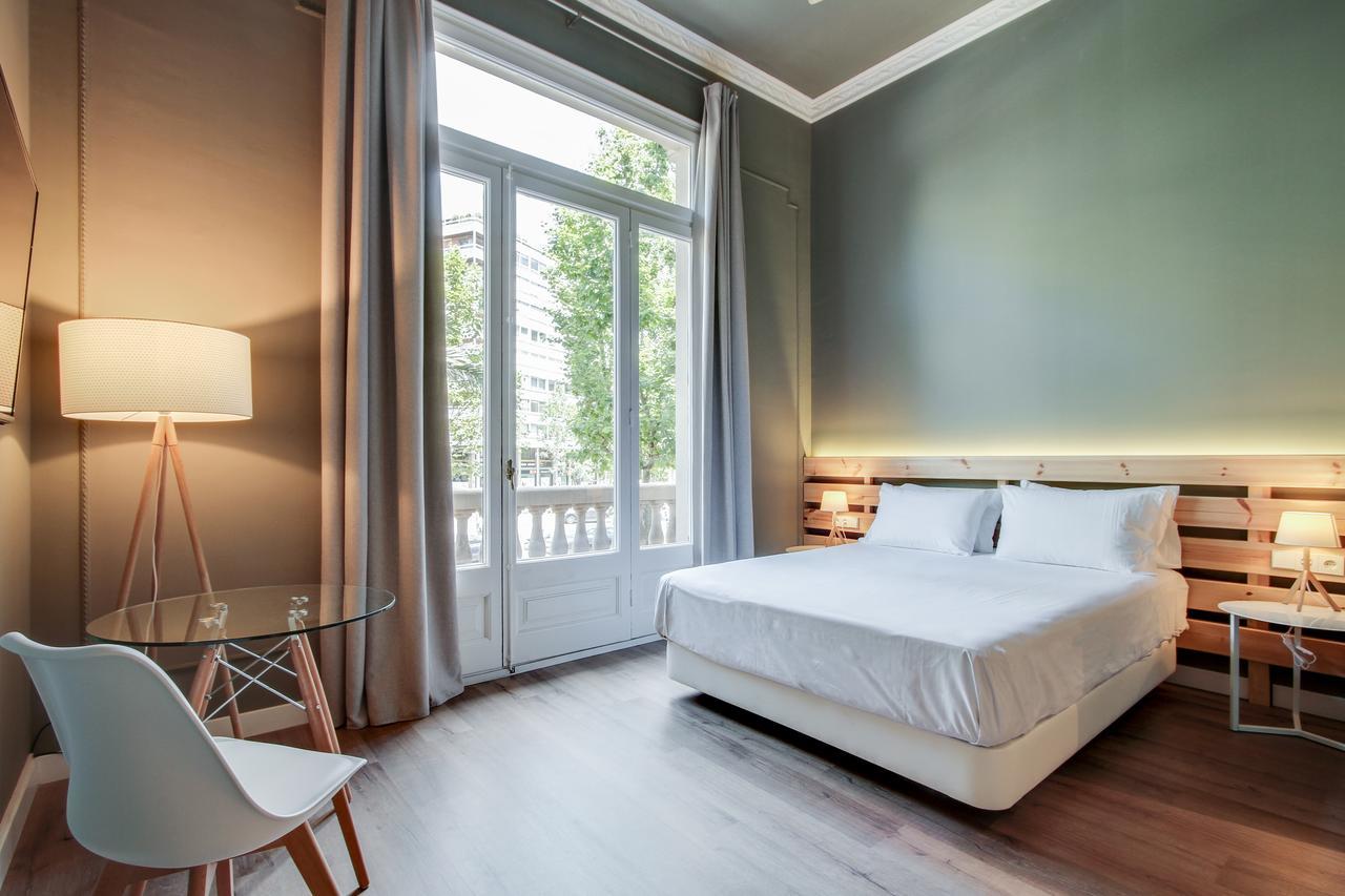 Principal B&bcn Bed and breakfast