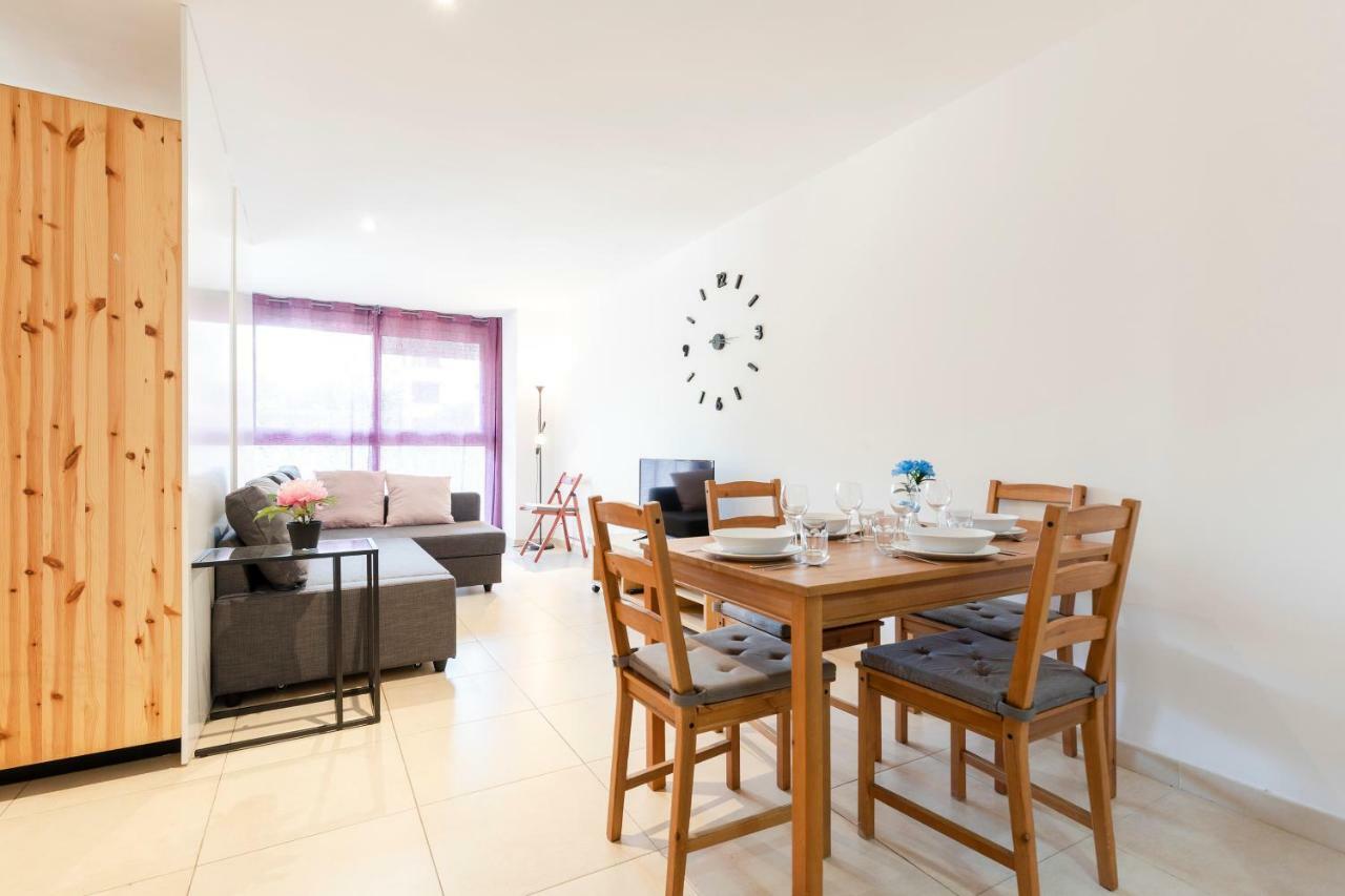 Sant Marti Apartment *