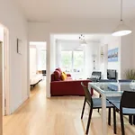 AB Eixample Izquierdo Apartments