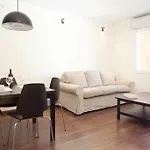 Apart céntrico con terraza en Gracia