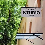 Residencia Albergue Studio