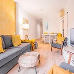 Elegante Y Amplio Apartamento