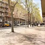 Bebarceloner Sant Andreu Apartments - 3 Bedrooms