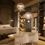 Pol & Grace Hotel