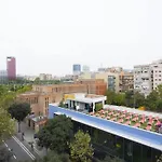 Bright & Spacious Family Flat In Central Barcelona