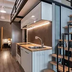Beautiful Renovated Loft Minutes From The Beach