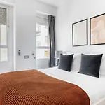 Galvany 3Br Apartment W Balcony Bcn-98