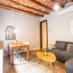 E1Mal1079- Fantastic 2Br Flat In The Center