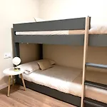 Apartamentos Diputaciò by gaiarooms