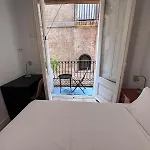 Calma House Rooms