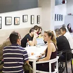 Hola Hostal Eixample