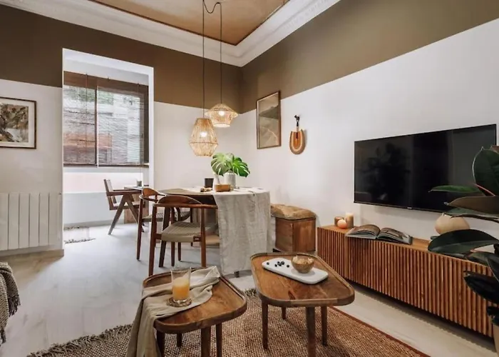 Zioba - 3 Bedroom And Balcony In Gracia