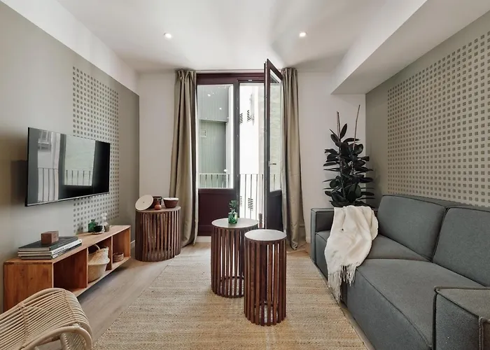 Eboli - 3 Bedrooms, Balcony And Terrace In Ciutat Vella