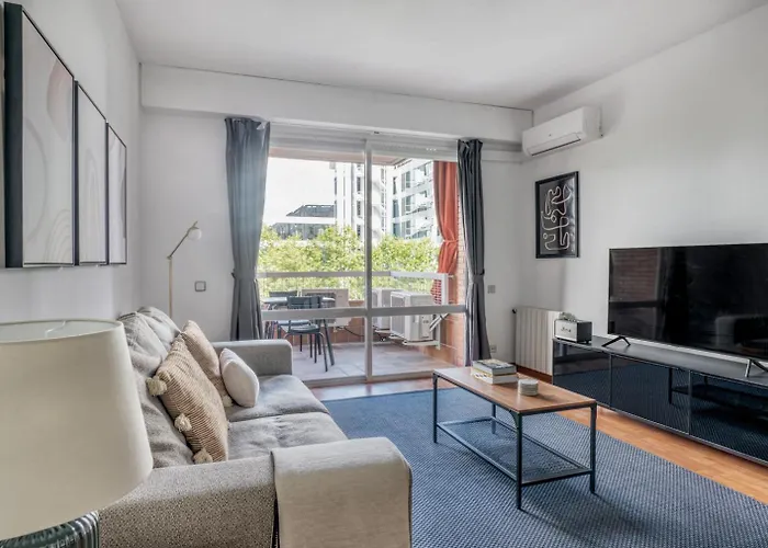 Galvany 3Br Apartment W Balcony Bcn-98