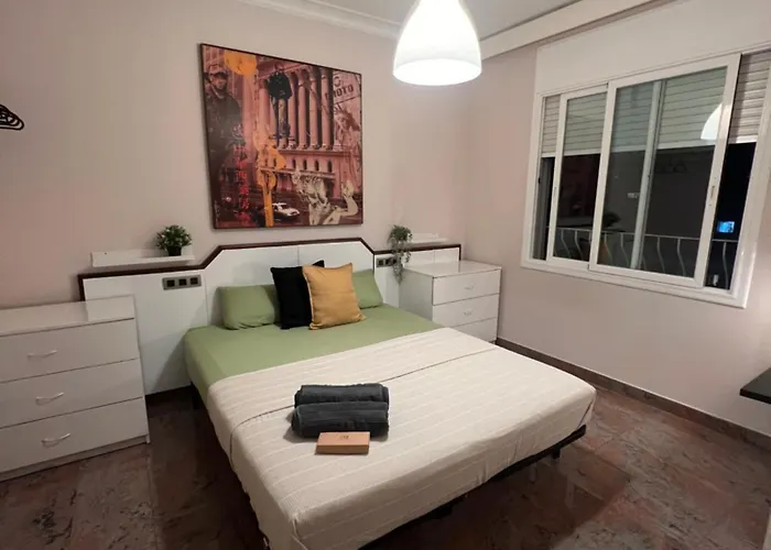 Spacious Room In Central Area A