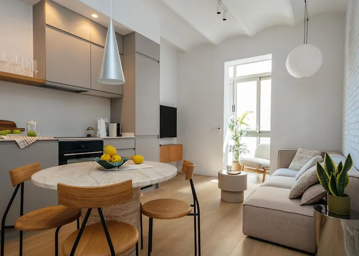 Newly Renovated Stylish Eixample - Great Location