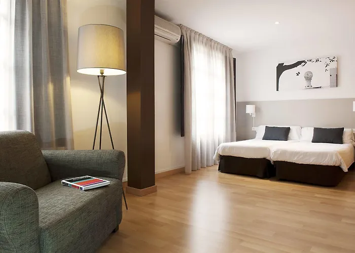 Aspasios Plaza Real Apartments