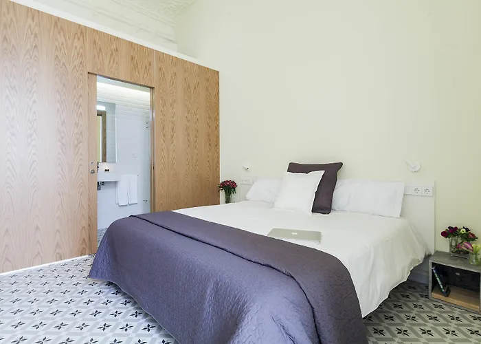 Uma Suites Pau Claris