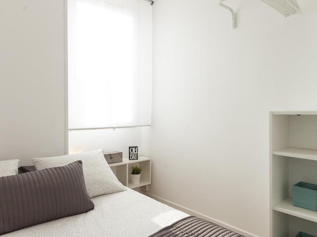 Lets Holidays In Sant Martí Apartamento