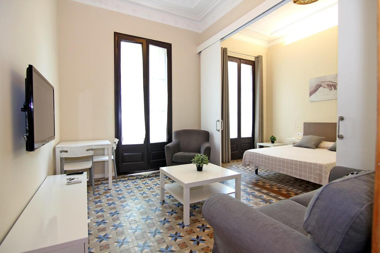 Girona -modernist Next To Paseo De Gracia *