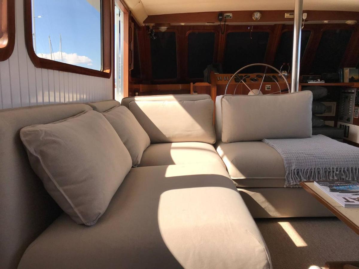 Hotel en barco Toro *