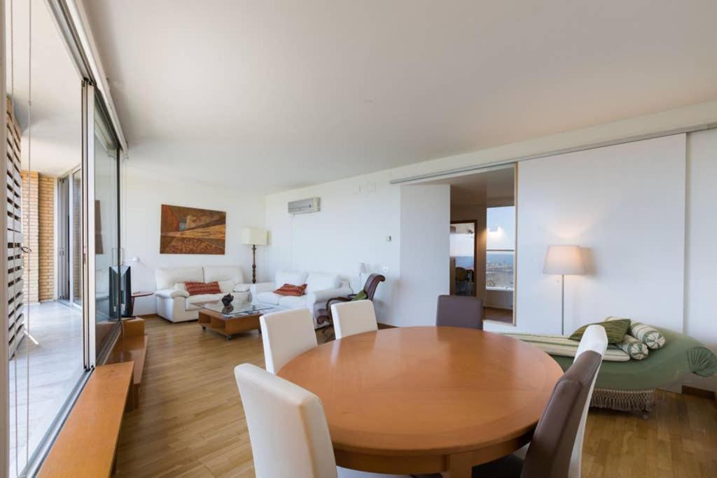 Sea Views & Skyline Apartamento