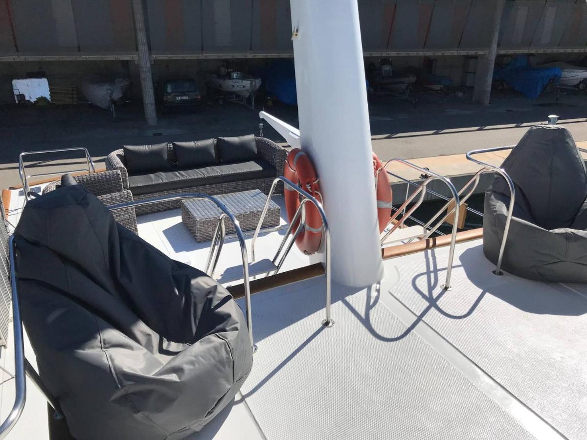 Hotel en barco Toro