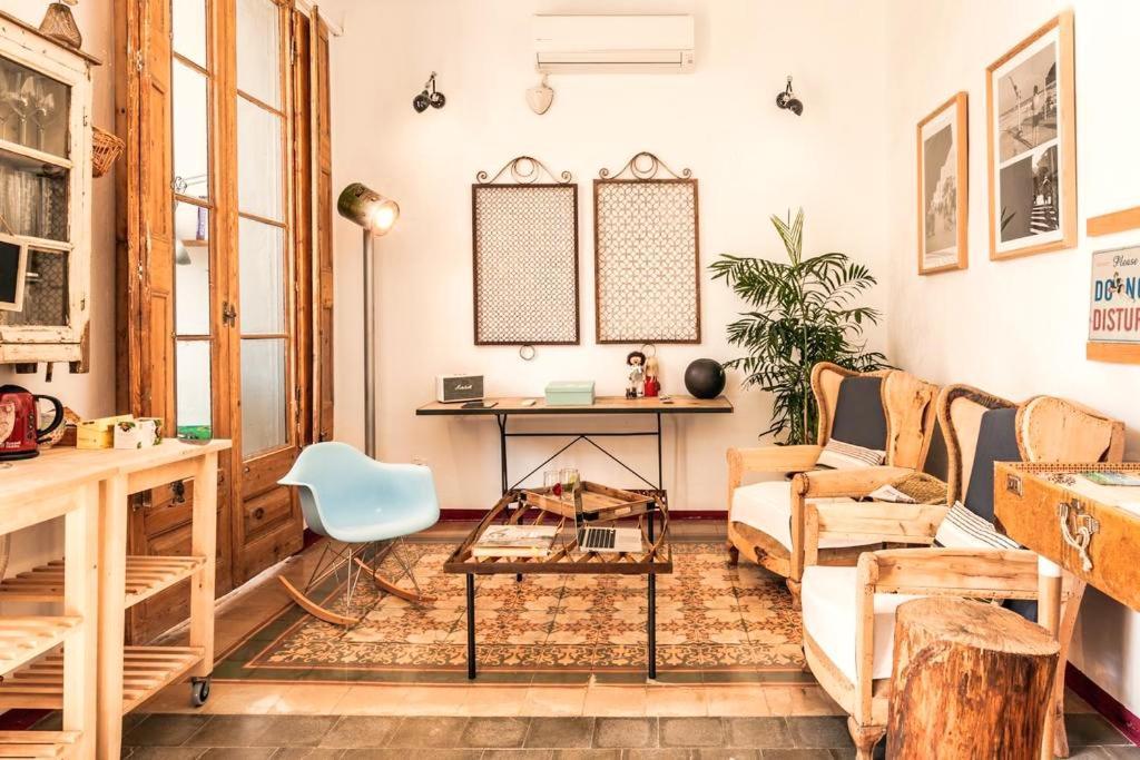 Factory Hostal