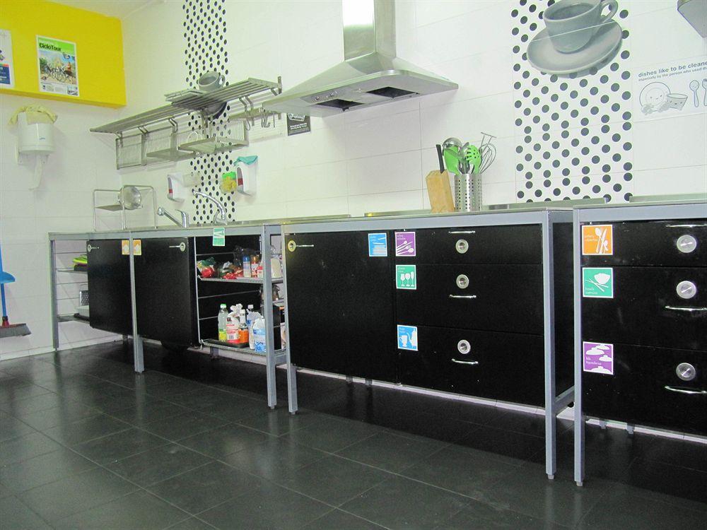 Onefam Les Corts Hostal Barcelona