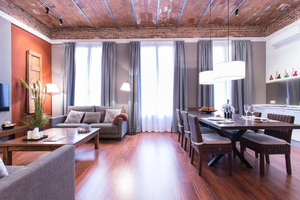 Serennia Ramblas - Placa Catalunya Apartamento