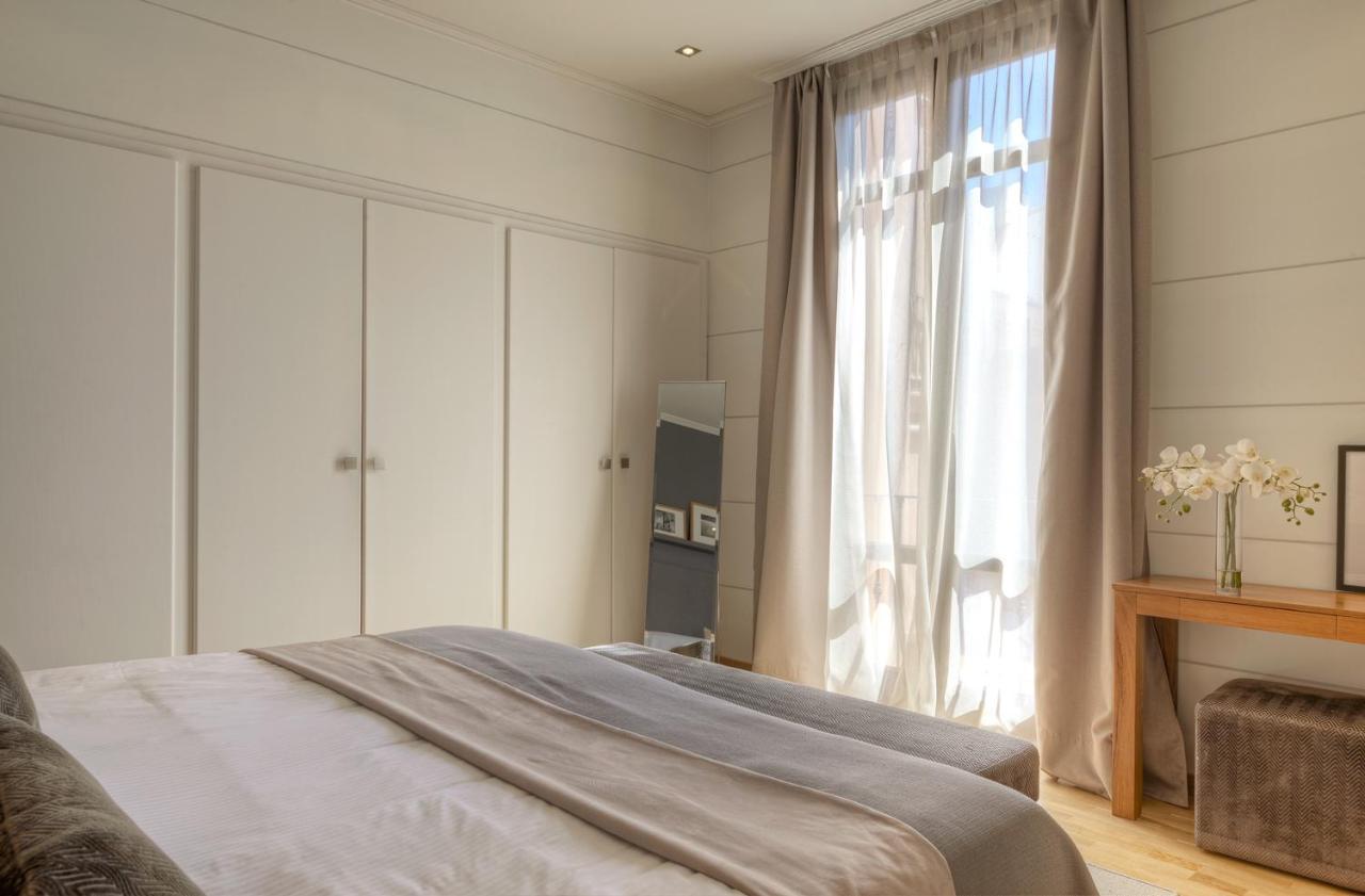 Sixtyfour Apartment