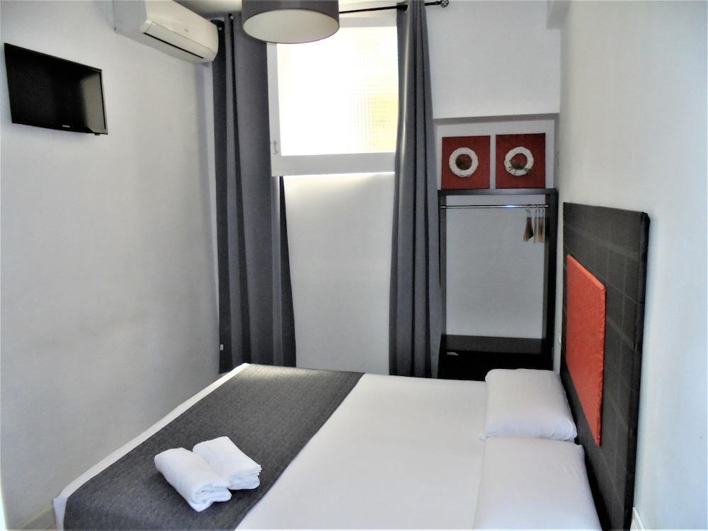 Easy Sants By Bossh! (adults Only) Hostal