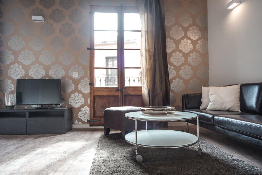 No 15 - The Streets Apartment *