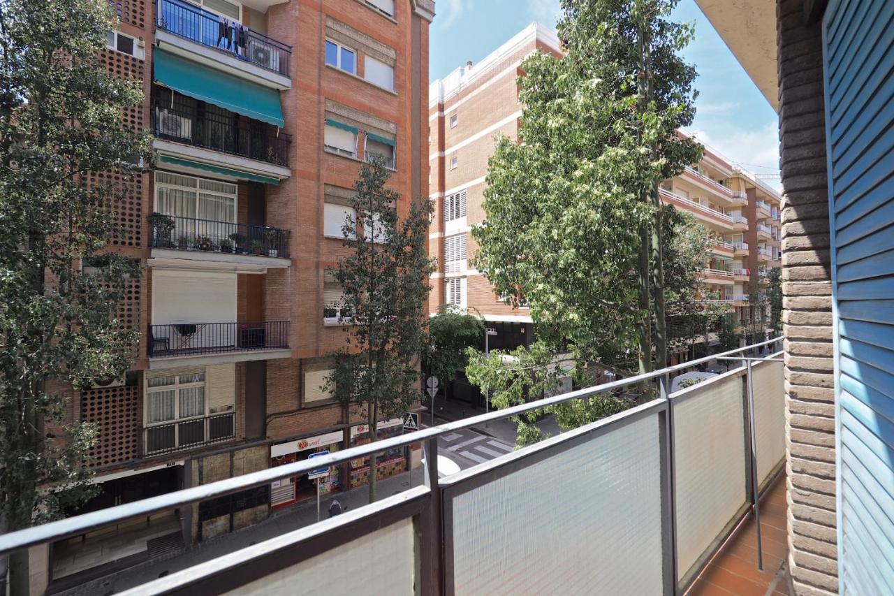 The White Flats Les Corts