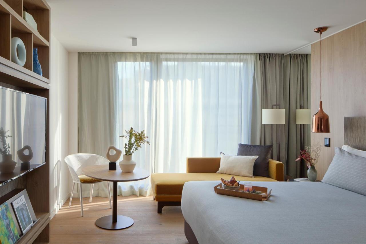 Me Hotel 5*