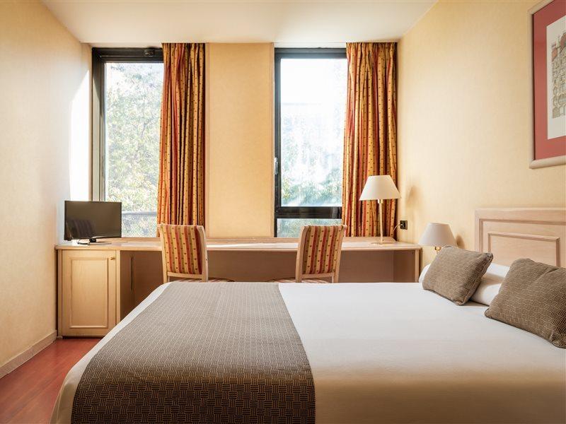Sunotel Aston 3* Barcelona