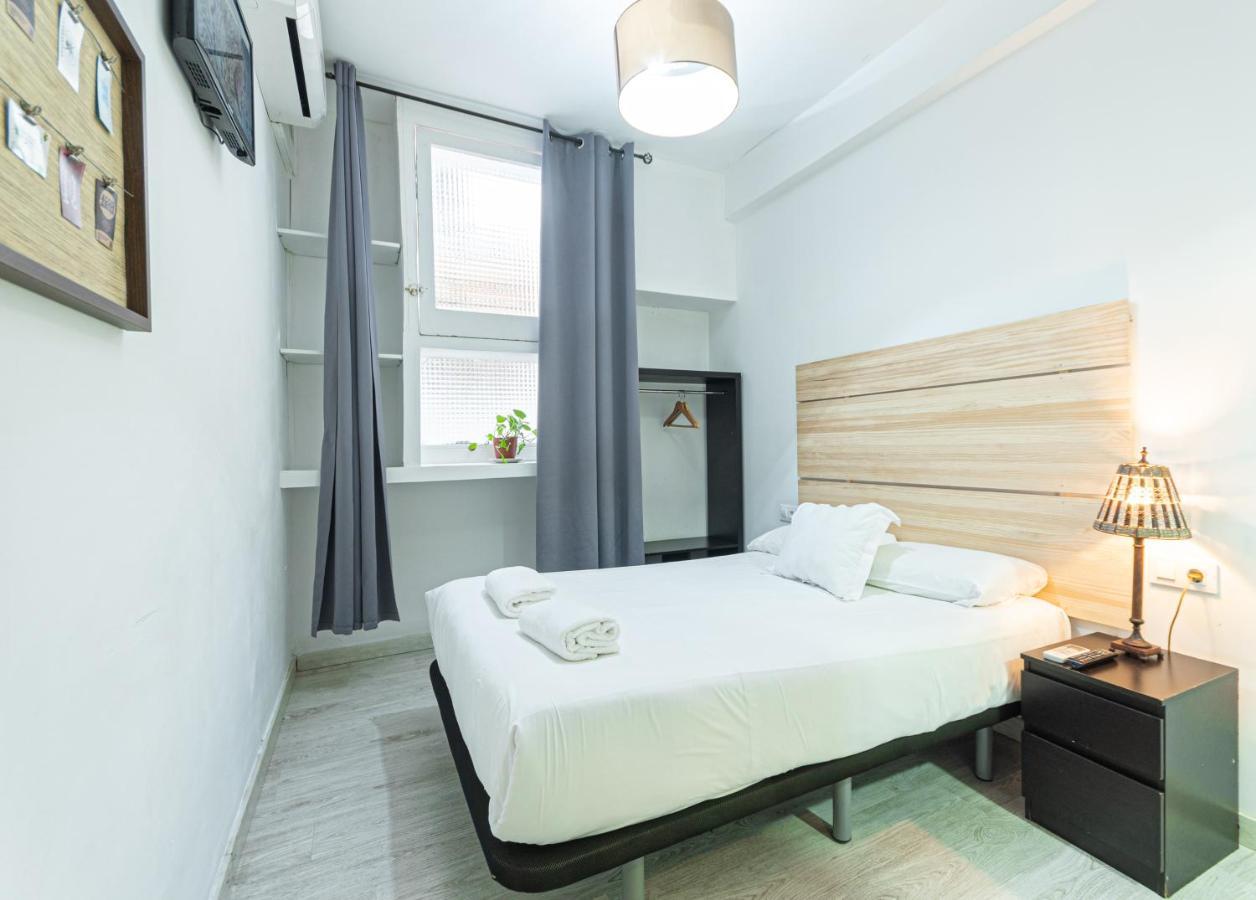 Hostal Easy Sants By Bossh! (adults Only) Barcelona
