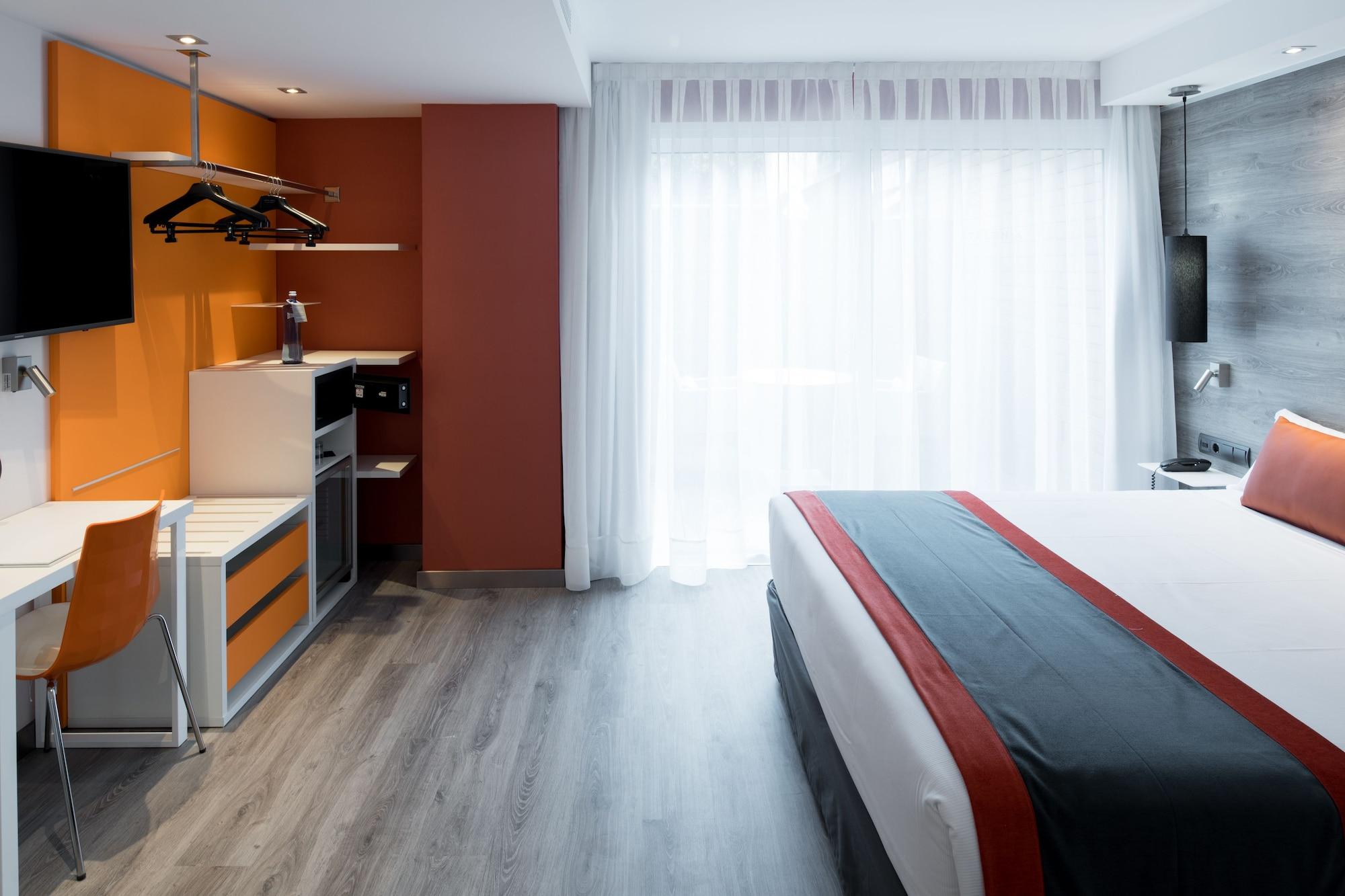 Hotel Catalonia Mikado
