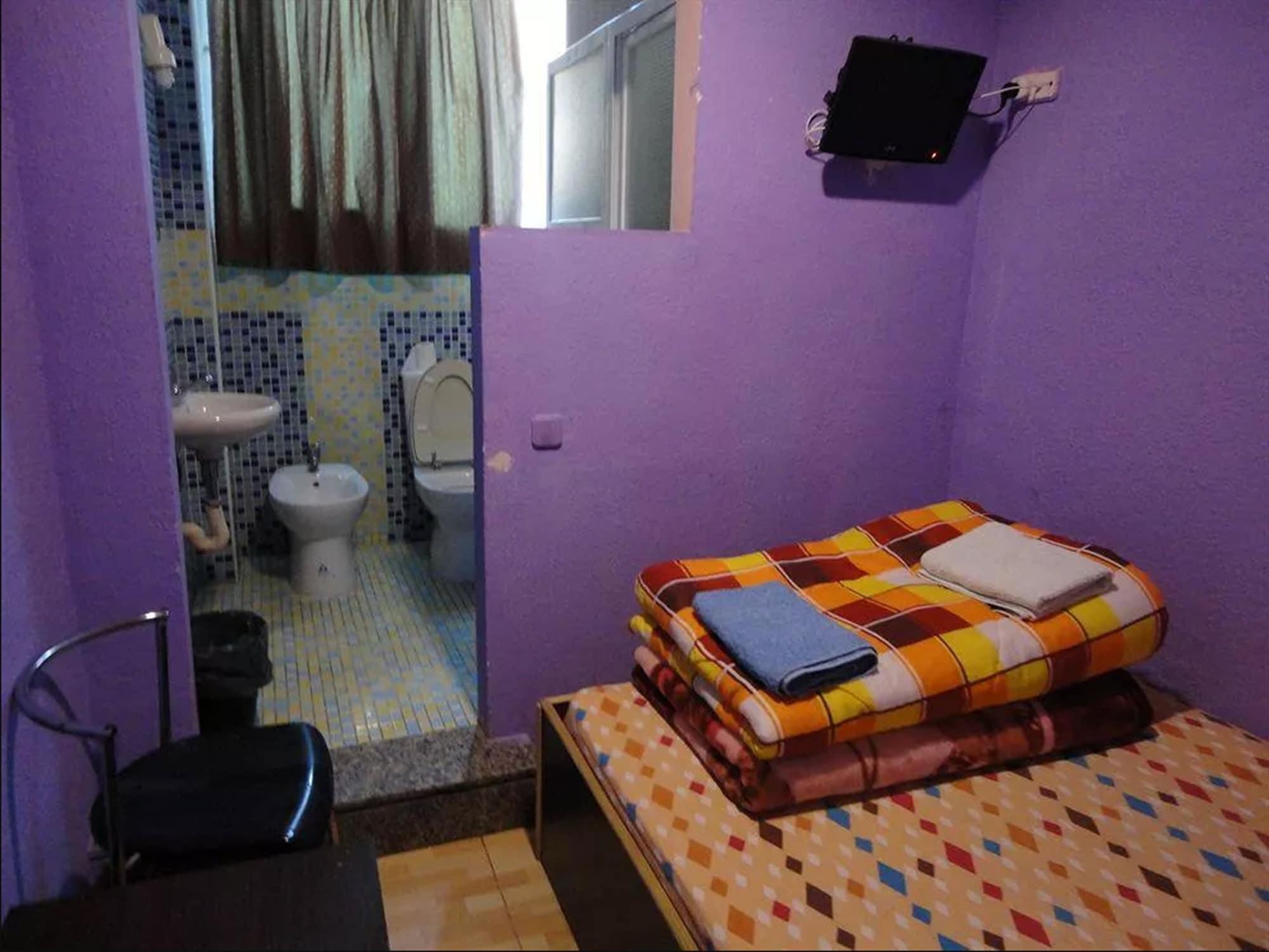 Hostal Station *