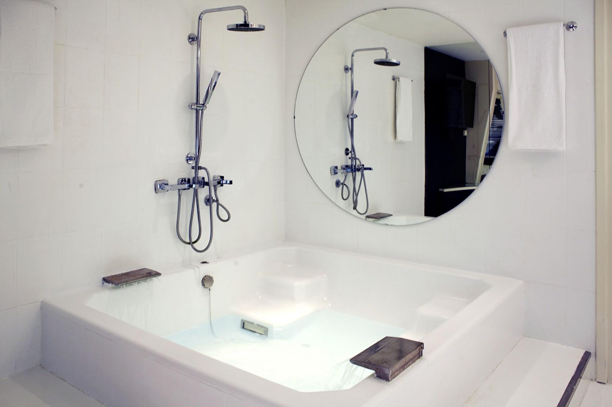 La Franca Travellers Adults Only Hotel 2*