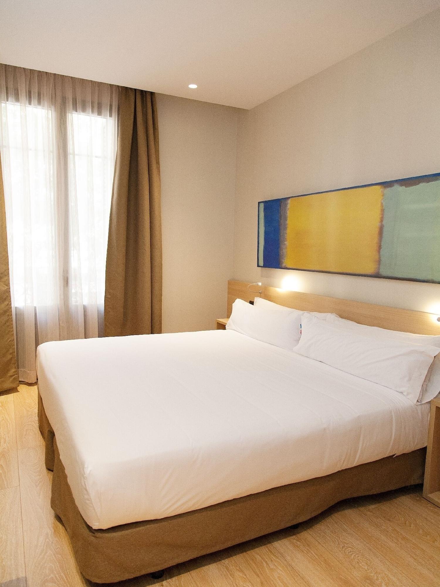 Ambit Hotel
